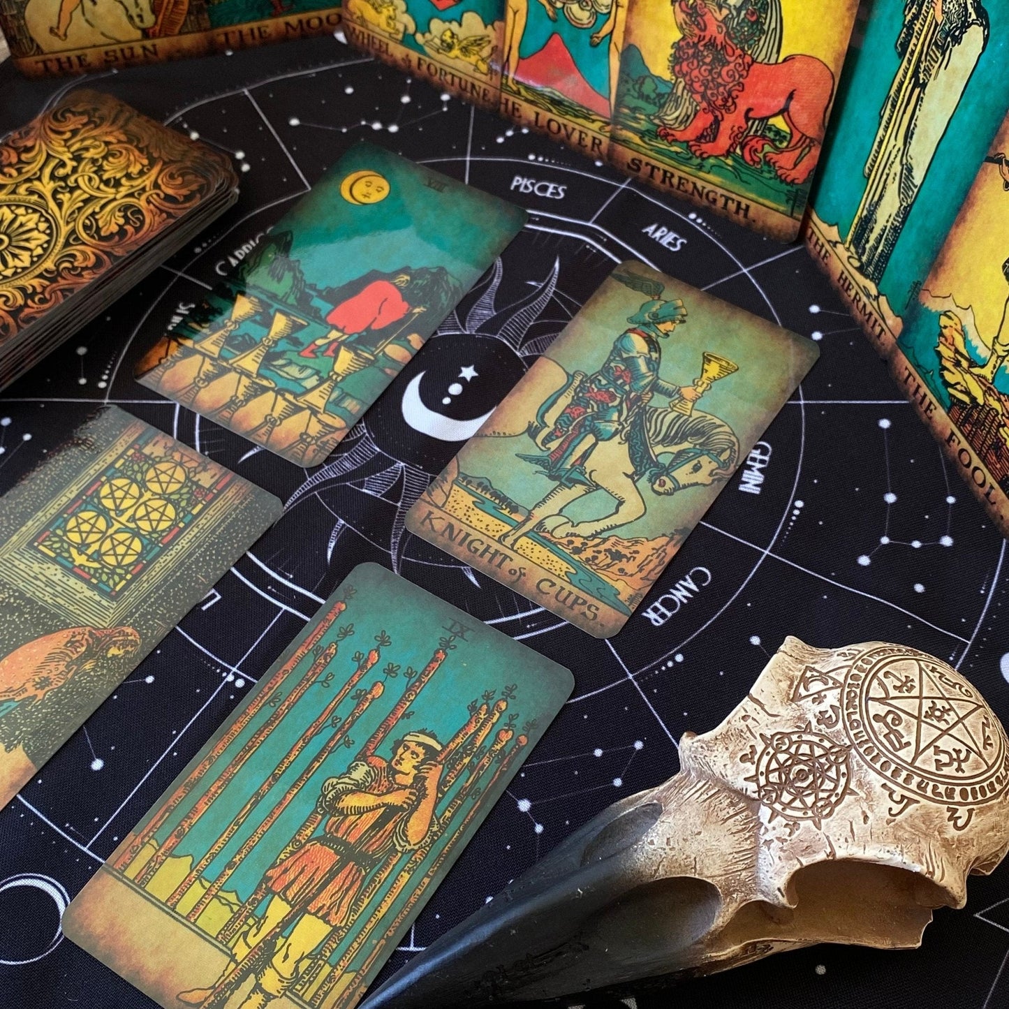 The Rider Waite Borderless Vintage Tarot Deck
